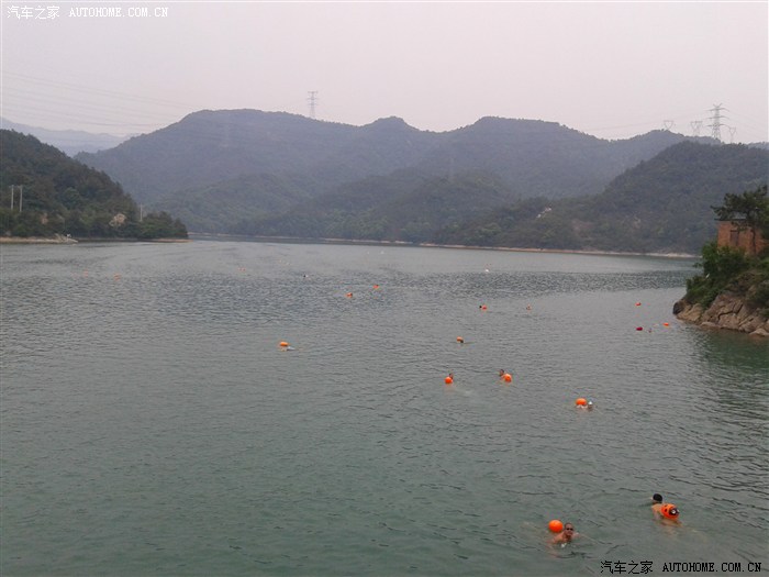 记义乌南山坑水库晨泳