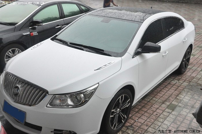 别克君越 全车改色 白色磨砂膜 酷斯特汽车装饰改装中心