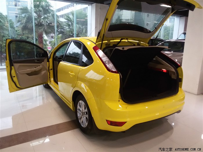 8at时尚版大黄蜂 二手车也有精彩!