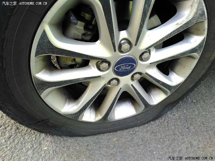 【图】福特汽车5000公里爆胎惊魂_福克斯论坛_汽车之家论坛