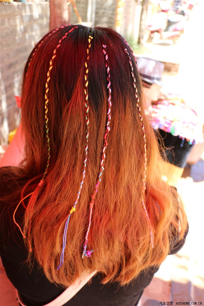 双廊街头编的小辫,很是不错,八条小辫一直保留到回沪后一周才舍得拆