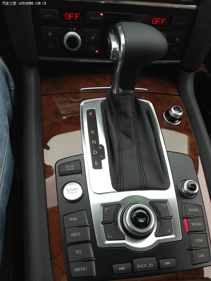 提车作业 从我中华骏捷到凯美瑞奥迪a4再到现在的q7我也完成了我的