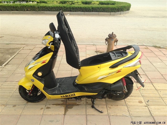 yamaha迅鹰买了7年了想换个本田pcx150或smax155