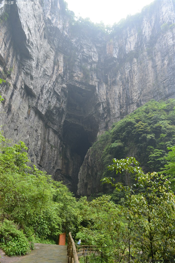 重庆武隆县喀斯特地貌天生三桥景区