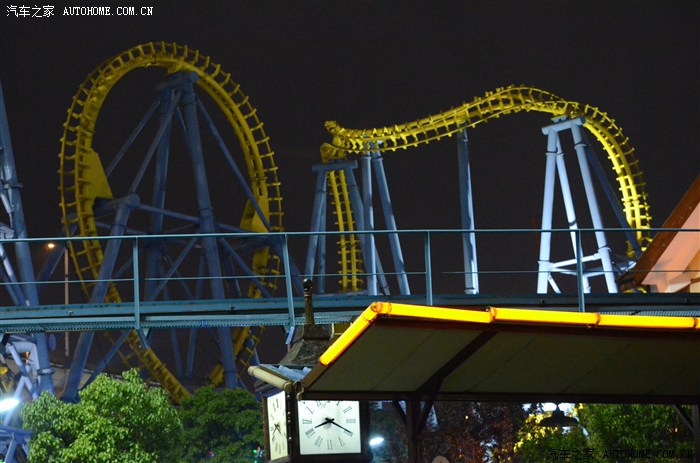 夜遊錦江樂園,吃臺灣小吃.