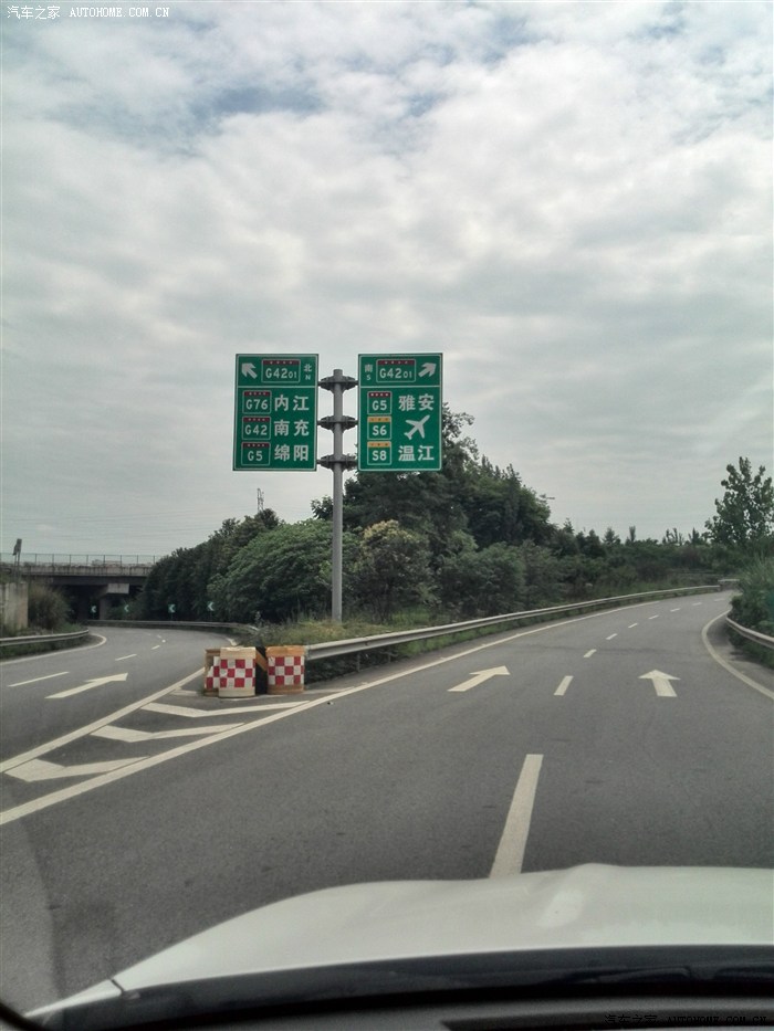 收拾好行李准备出发,带宝宝出去就像搬家一样,小还真能装!