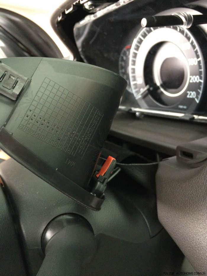 13款crv仪表盘后异响解决与拆解方法