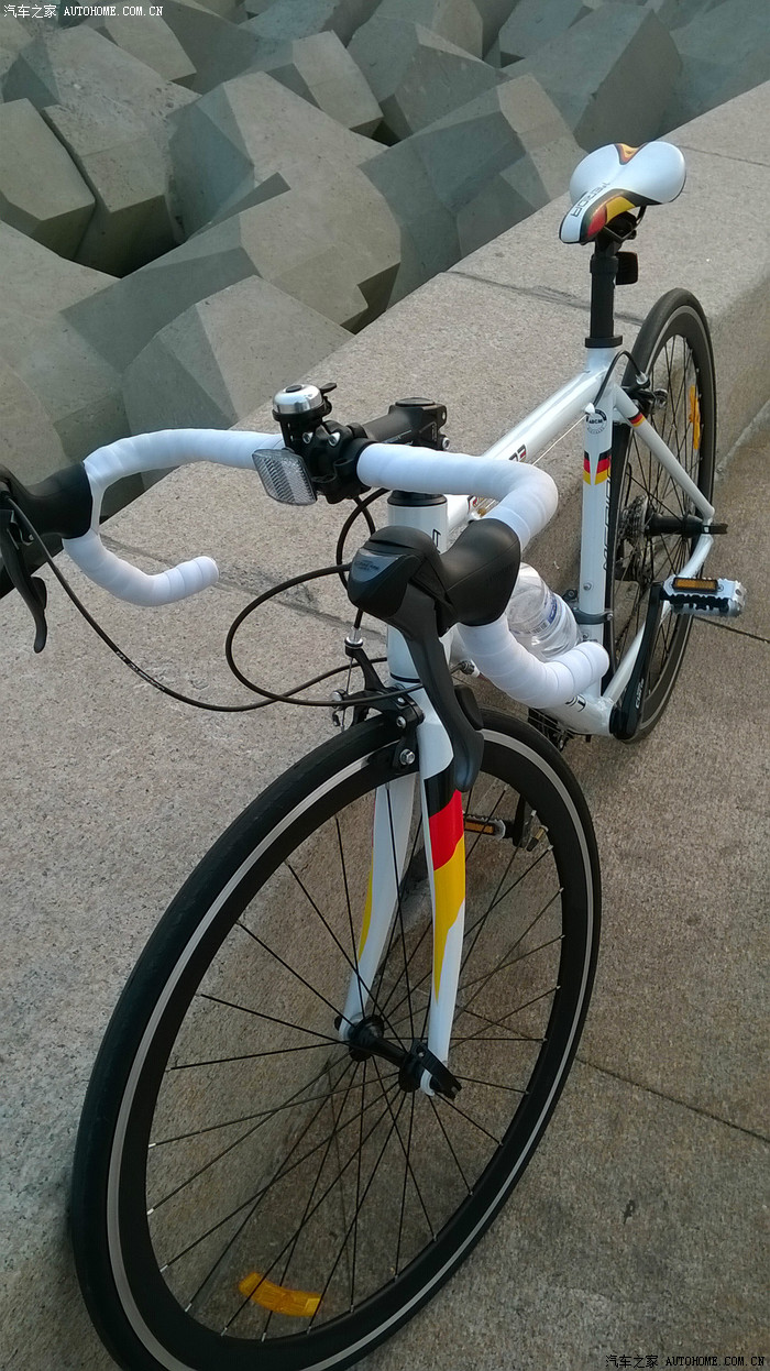 买个公路自行车骑下美利达ride903