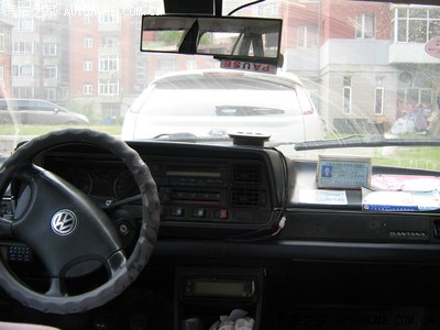 桑塔纳出租车内部特写,照相技术不佳,希望支持一下我.