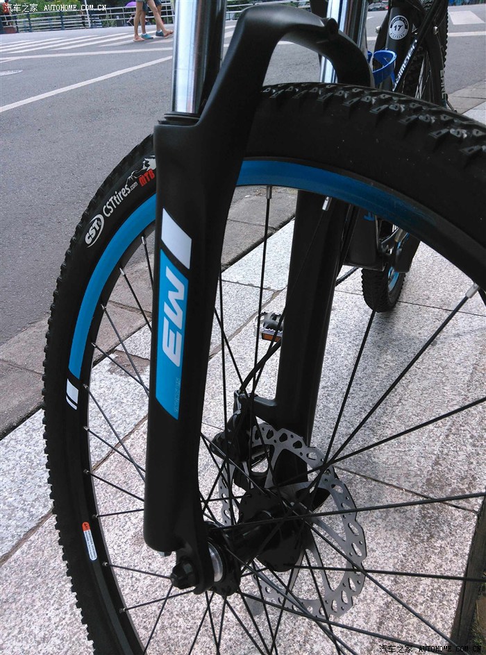 菜鸟火速入手美利达伯爵m3