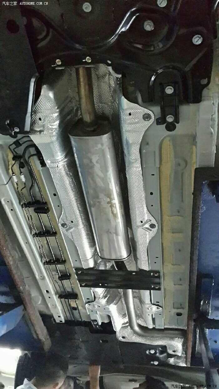 新408自动泊车视频附有人上次要求看底盘的