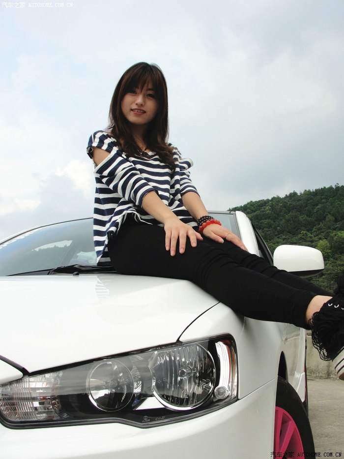 媳妇当车模第一次拍