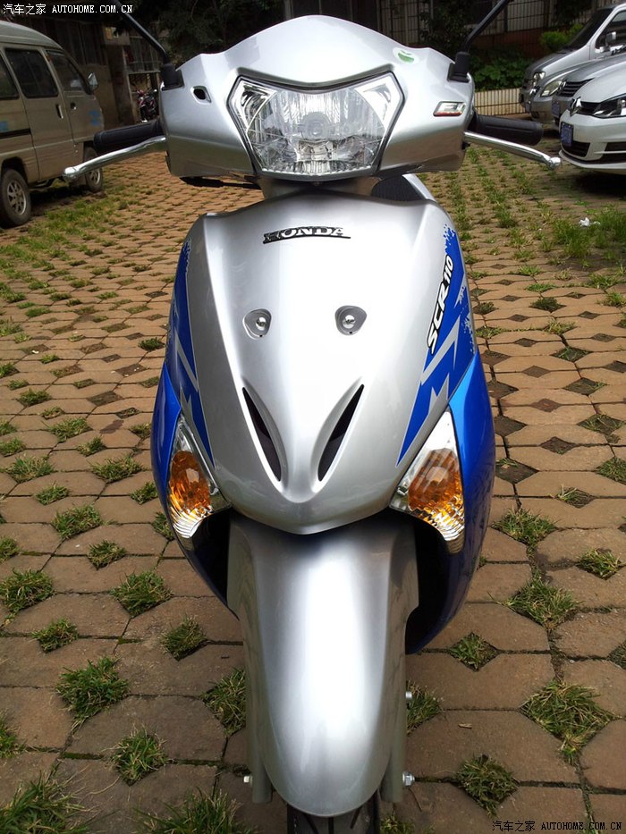 五羊本田佳御甲鱼scr110,电喷水冷,99.9新.