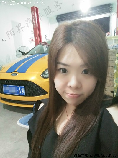 骚黄st配闪蓝,大老婆自拍小老婆当背景