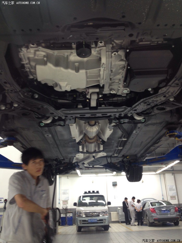 【图】谁有新b70底盘的照片,多谢!_奔腾b70论坛_汽车之家论坛