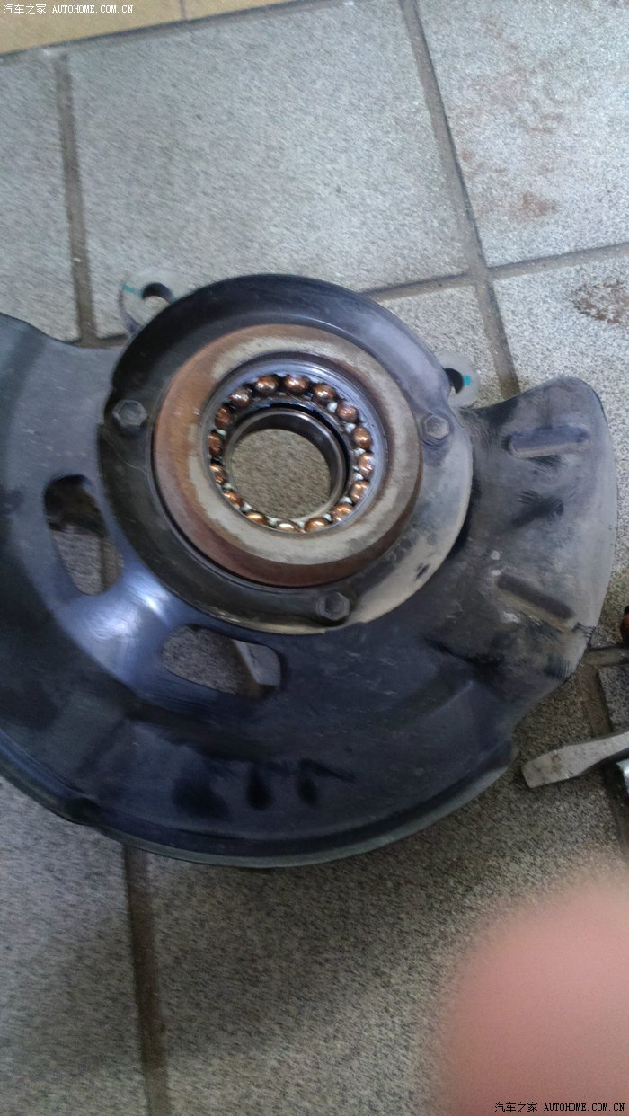 【图】更换前轮轴承_起亚k3/k3s论坛_汽车之家论坛