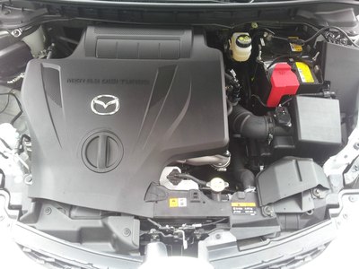 发动机篇: 2.3t版本的发动机舱感觉比2.5l版本的发动机舱要满许多.