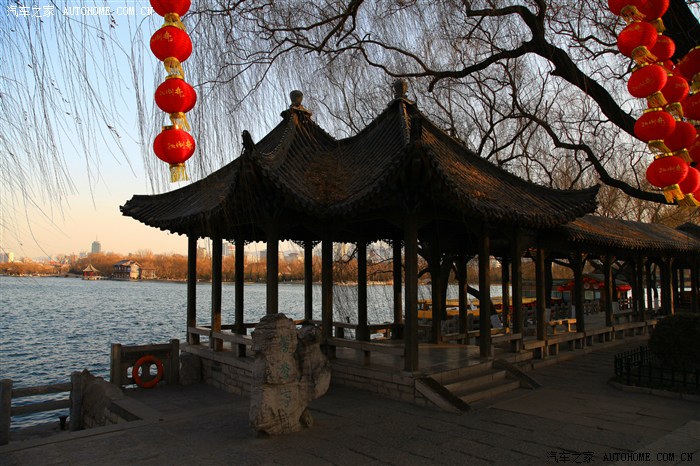 济南5a景区新面貌(1)--马年春节前游大明湖,泉城广场(186图)