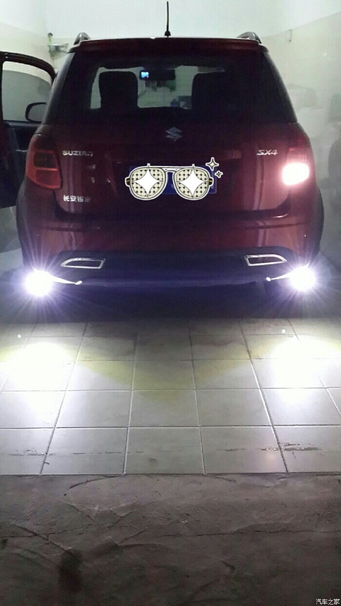 小4倒车灯!
