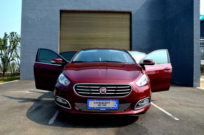 最智能的菲翔导航纽曼车pad2导航总部安装记附改车照