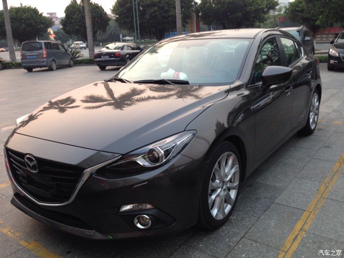 【图】有见过格调灰和琉璃棕实车的朋友望告知这两颜色怎么样_马自达3