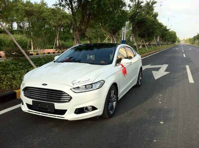 贴了黑顶,还不错!_蒙迪欧论坛_手机汽车之家