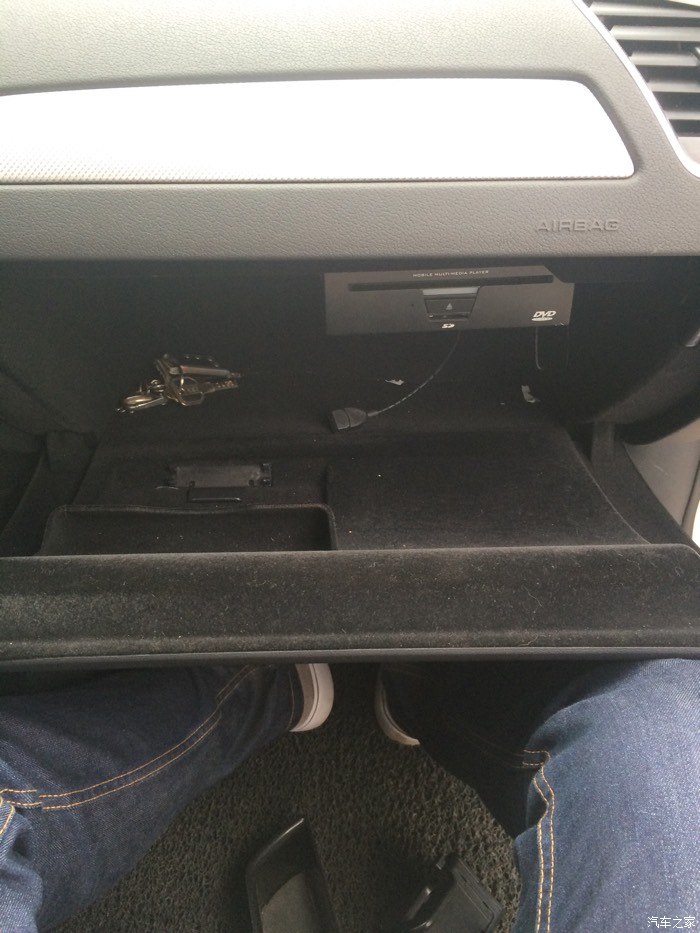 手套箱怎么拆想取出内存卡升级导航