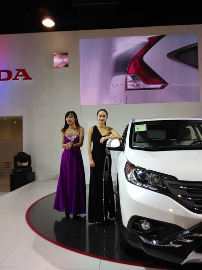 2014秋节永康车展美女如云(希望大家一饱眼福)