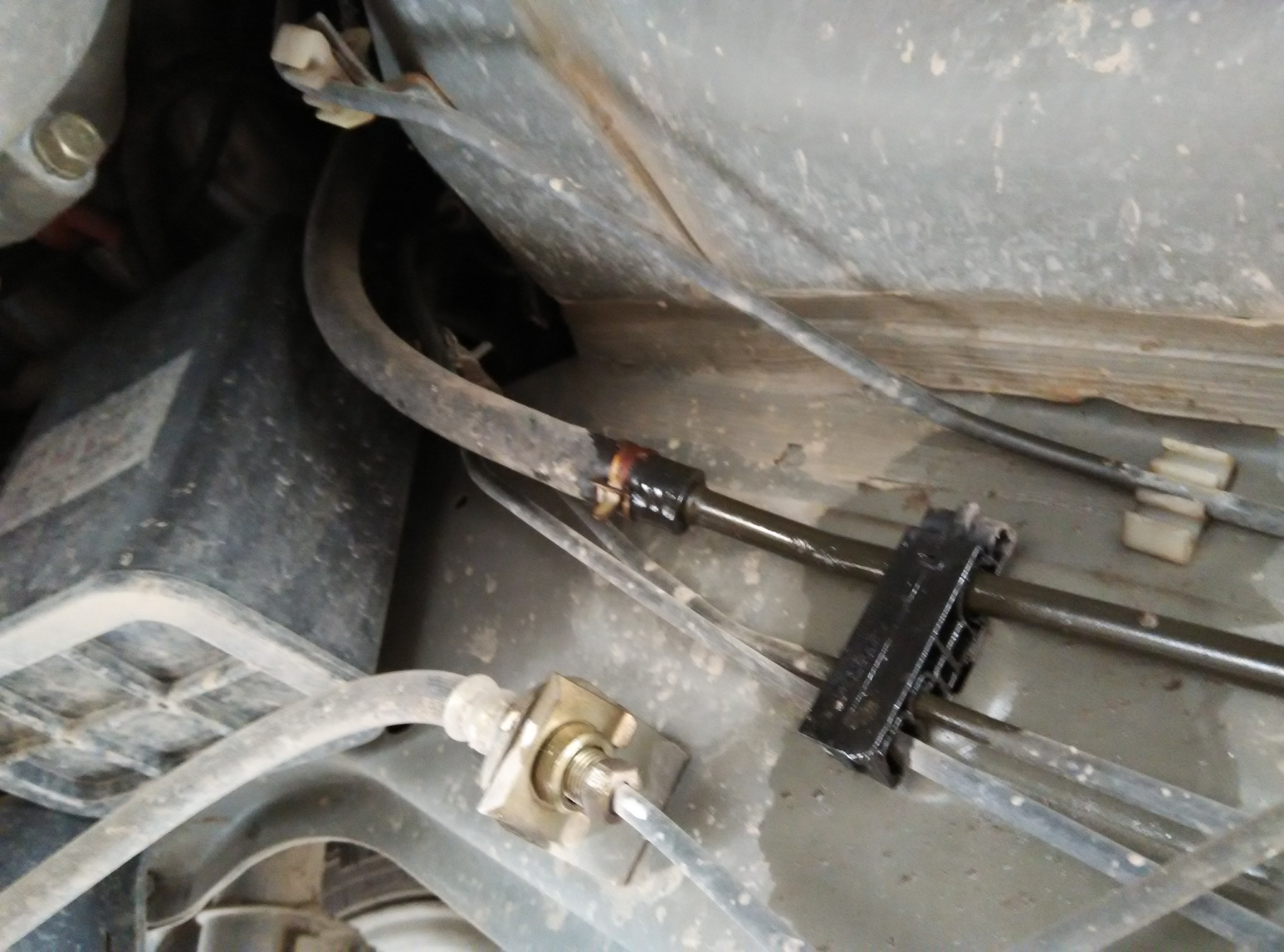 【图】闲来无事换排气管吊耳,发现两处缺陷_众泰2008论坛_汽车之家