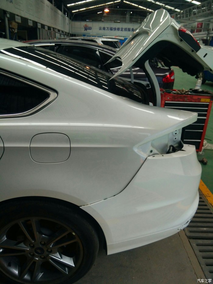 【图】珍珠白的漆真的不好补!求安慰_蒙迪欧论坛_汽车之家论坛