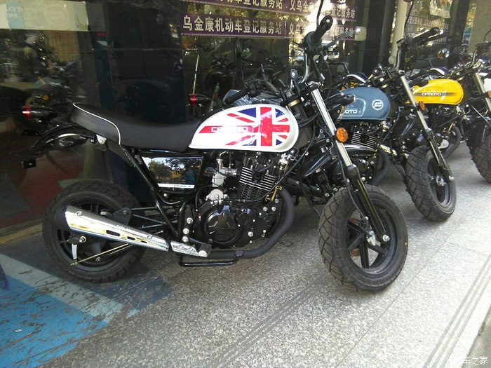 再次去实体店看摩托春风狒狒各色再次咨询150nk