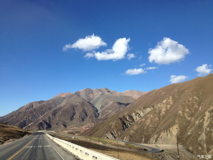 野牛沟至肃南路口 此路段13km,百度地图叫它省道215线,全程柏油铺装.