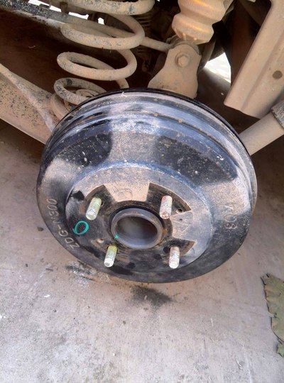 刹车鼓的喷漆作业呵呵_五菱宏光论坛_手机汽车之家