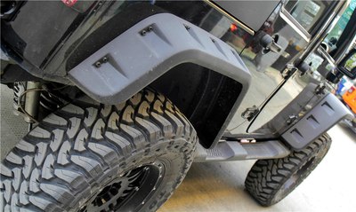 蜕变后黑马rugged ridge飓风轮眉特写