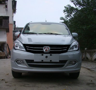 二蛋中网喷黑,哪个好看一些?