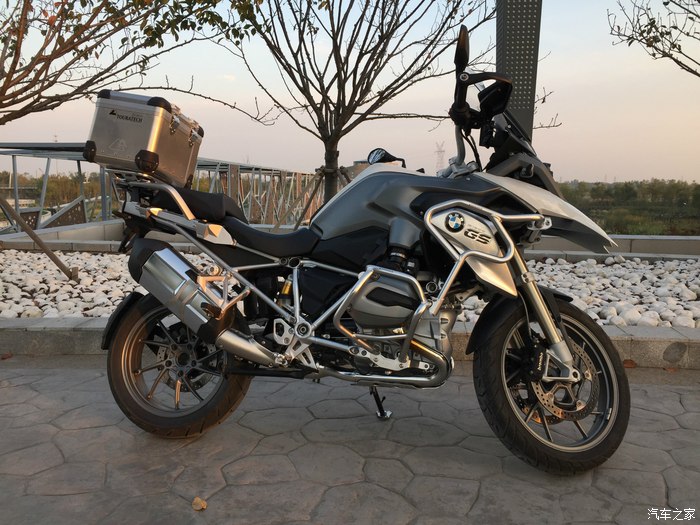 宝马r1200gs水鸟改装作业