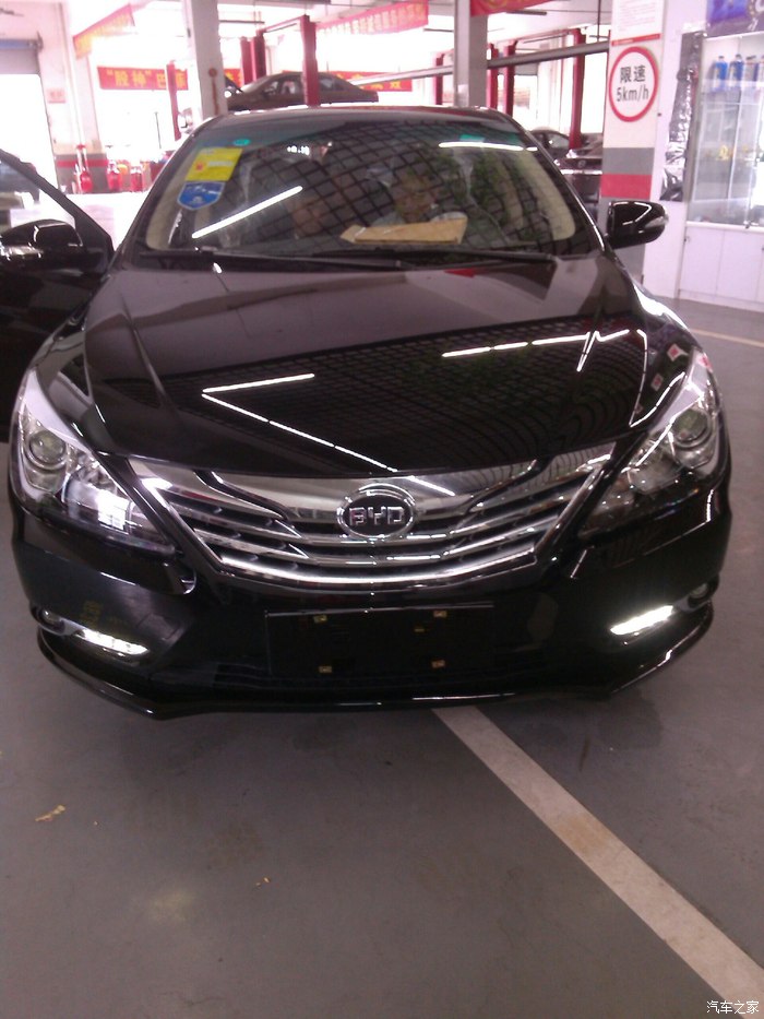 比亚迪g5 黑色个银色哪位给发张照片看看