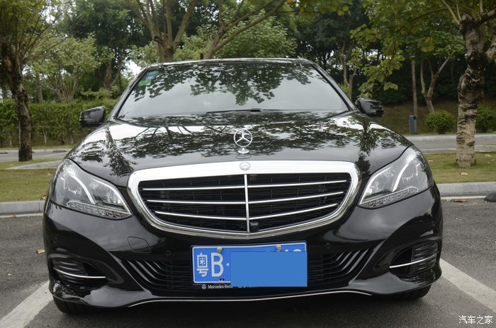 2015款奔驰e320 4matic黑黑立标提车作业