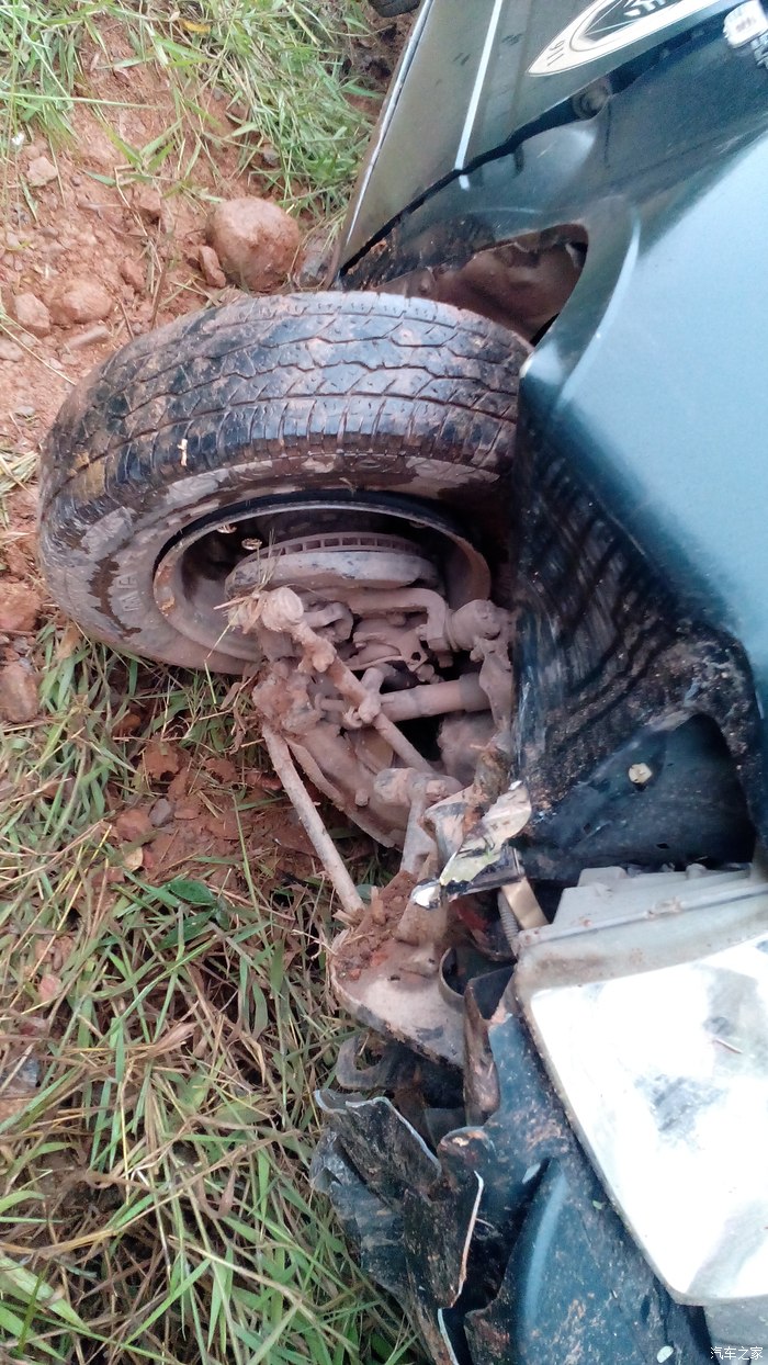 皮卡车撞了大梁变形能修好吗求解救谢谢