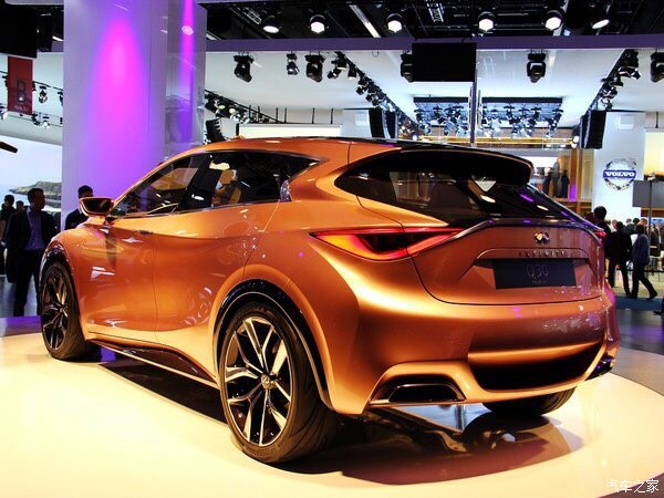 采用和gla同平台的英菲尼迪q30qx30