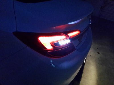 (更新雪莱特)14款君威更换倒车灯作业,可能是第一个带图作业