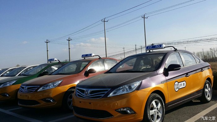 长安的逸动出租车