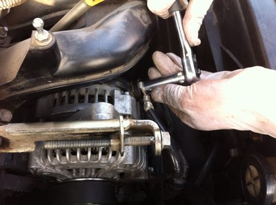 自己亲手为花姑娘~~更换发电机~~单向皮带轮_花冠论坛_手机汽车之家