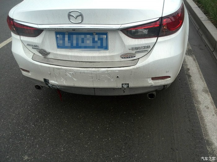 2个月的新车被追尾了很肉痛