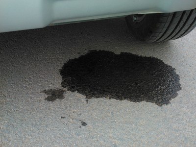 我停车之后,地下一滩水呢