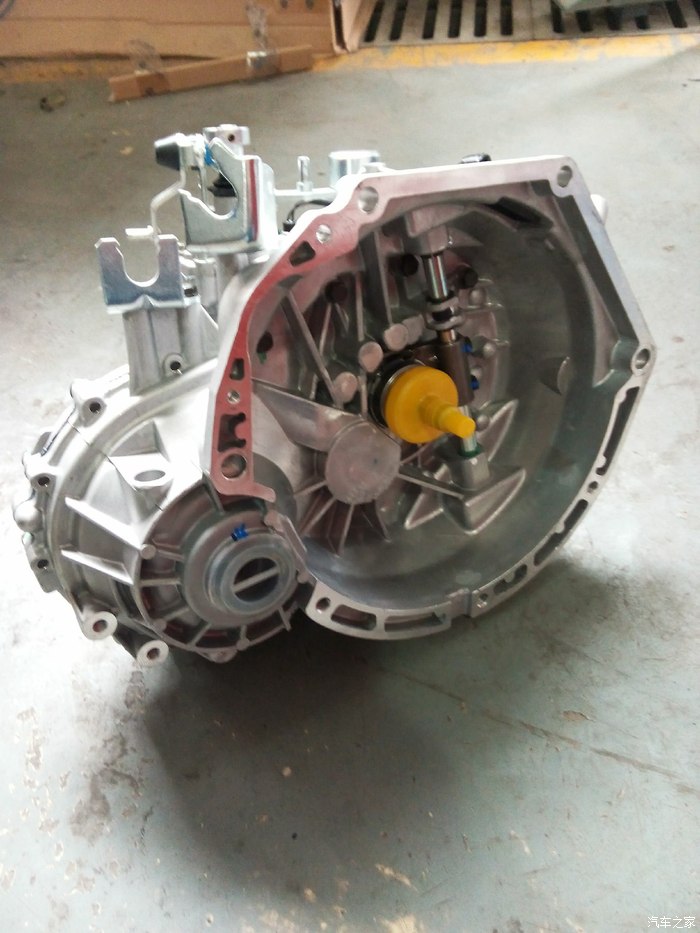 今天更换荣威350手动挡变速箱关于异响问题