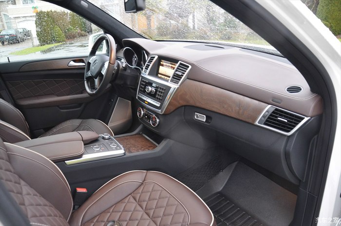 【图】续---加版gl350,见过这样的内饰吗?_奔驰gl论坛_汽车之家论坛