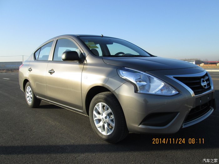 关于阳光钛空金色实车图片