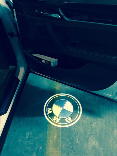 x4 谁装过迎宾灯么? 踏板什么的 请大神来解说