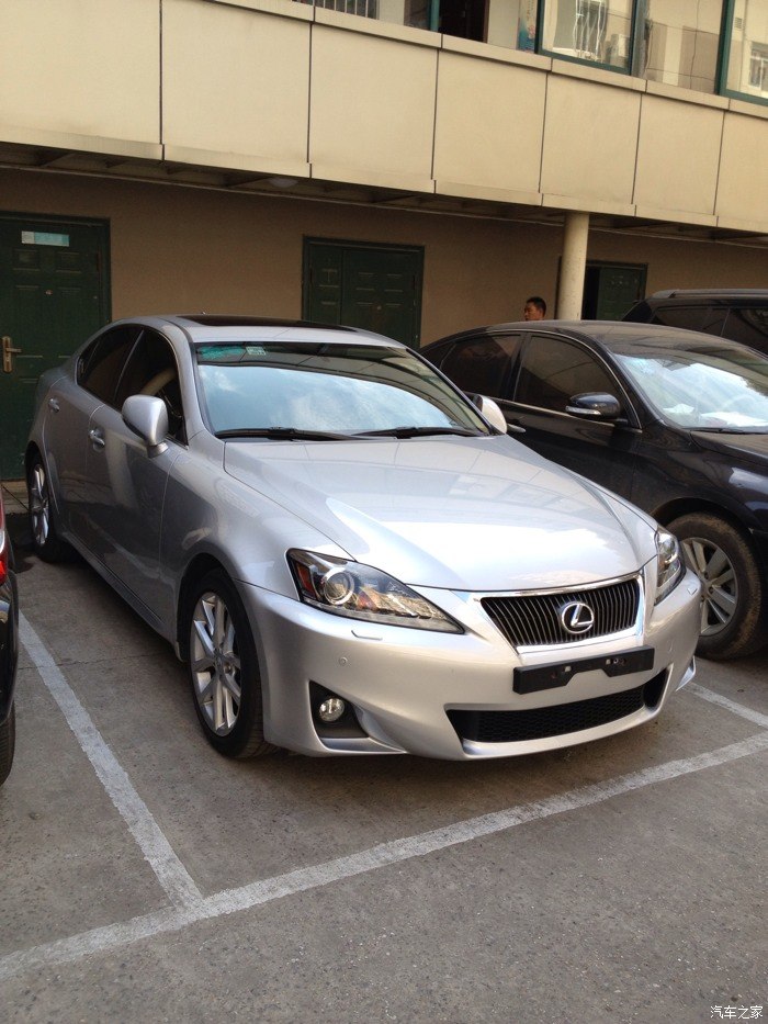 雷克萨斯认证二手车,2011款is 250 f sport提车作业